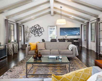 44 Arroyo Drive Unit 201, Pasadena