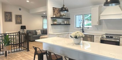 8 Lancelot Lane, E. Setauket