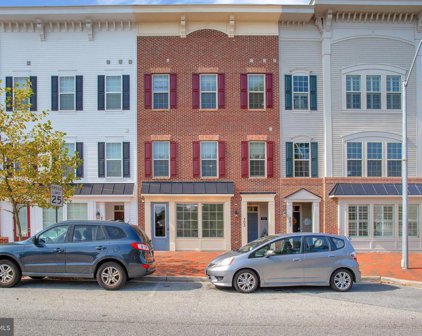 703 Skippers Ln, Annapolis