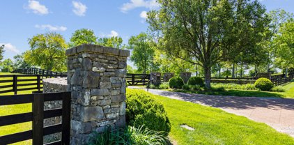 2468 Old Natchez Trace, Franklin