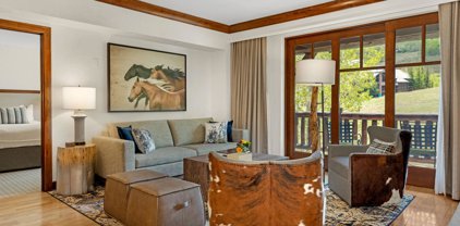 100 Bachelor Ridge Road 3505, Avon