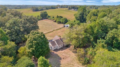 24308 Newtown Road, Bowling Green