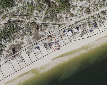 752 Gulf Shore Dr, Carrabelle