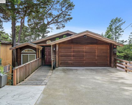 7001 Exeter Dr, Oakland