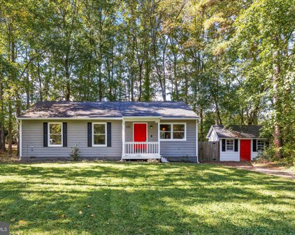 225 American Dr, Ruther Glen