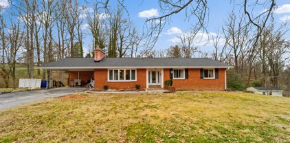 8911 Chantel Ct, Ellicott City