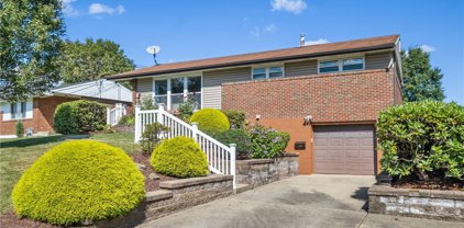 5046 Ozark Drive, Plum Boro