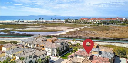 8187 Noelle Drive, Huntington Beach