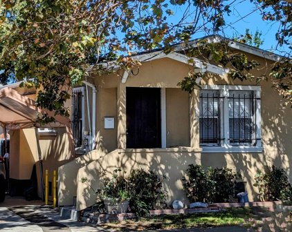 1833 100TH, Oakland