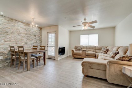 5751 N Kolb Unit #14104, Tucson