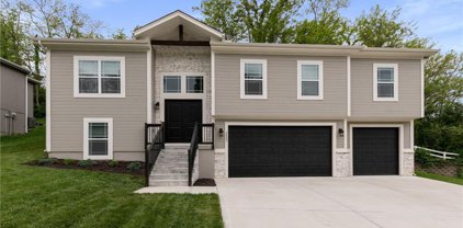 5660 NW Heritage Hill Road, Parkville