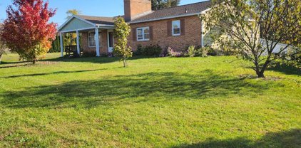 119 Fox Hill Rd, Shippensburg