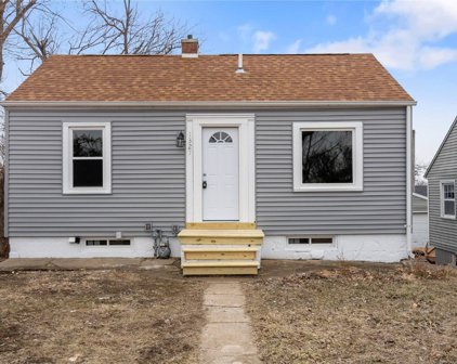 1327 K Ne Avenue, Cedar Rapids
