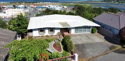 29810 TURNER ST, Gold Beach