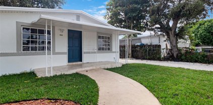 560 Nw 100th Ter, Miami