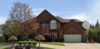8193 Oak Leaf Lane, Clarence