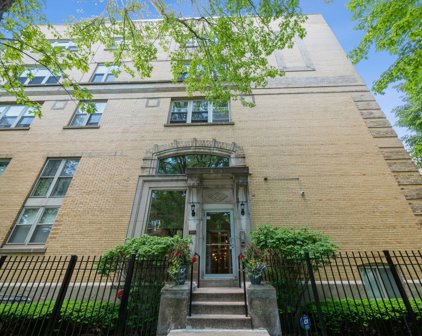 3900 N Claremont Avenue Unit #303, Chicago