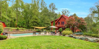 100 Cedar Dr, Dillsburg