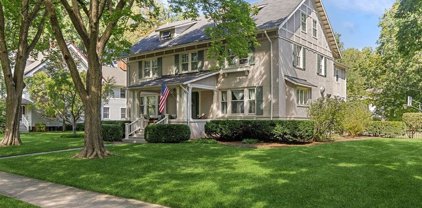 1004 Greenwood Avenue, Wilmette