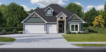 1221 Red Maple Street, Centerton