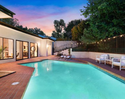 3219 LAUREL CANYON, Studio City