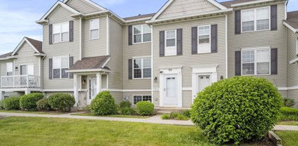 1784 Fieldstone Drive, Shorewood