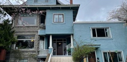 727 Queens Avenue, New Westminster