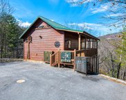 2722 Knights Ln, Sevierville image