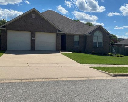 1321 S Saint Andrews  Circle, Fayetteville