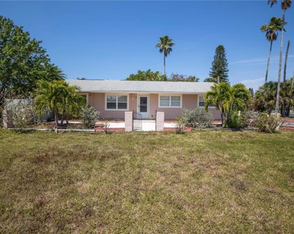 3900 Oleander Way, Treasure Island