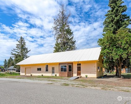 108 S Rainier Street, Waterville