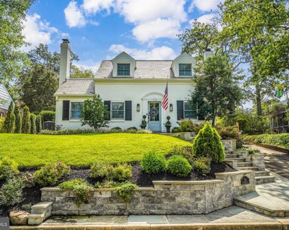 710 N Overlook Dr, Alexandria