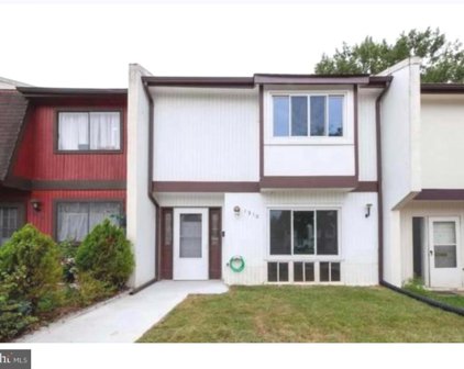 1310 Wexford Ct, Herndon