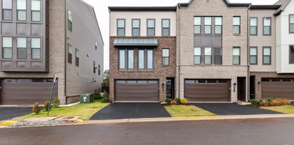 2613 Jetstream Rd, Herndon