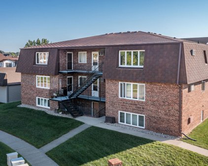1821 S Grandview Lane 8, Bismarck