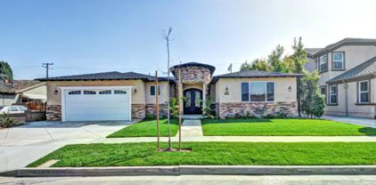 11802 Kensington Road, Rossmoor