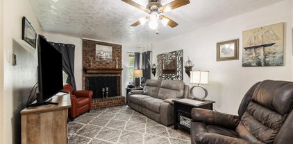 4705 40th Street, Dickinson