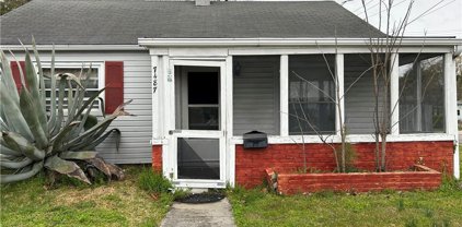 7487 Wellington Road, East Norfolk