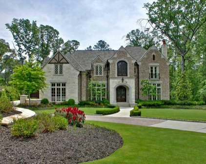 1029 Crescent River Pass, Suwanee