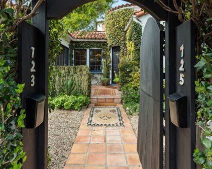 723  Crestmoore Pl, Venice