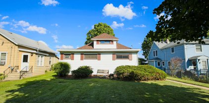 38613 N Drexel Boulevard, Antioch