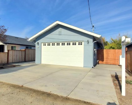 215 E 3rd Street, Tracy