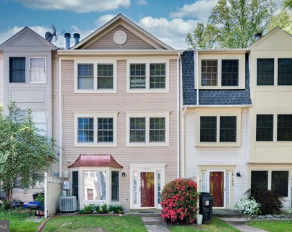 12152 Salemtown Dr, Woodbridge