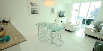 950 Brickell Bay Dr Unit #4701, Miami