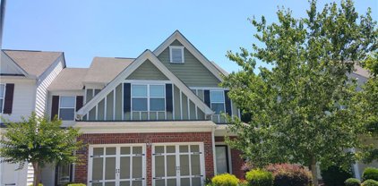 252 Parc View Lane, Woodstock