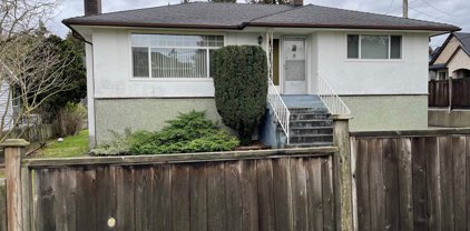 398 Blue Mountain Street, Coquitlam