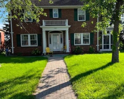 208 State St North, New Ulm