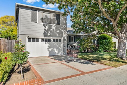 2332 Ray DR, Burlingame