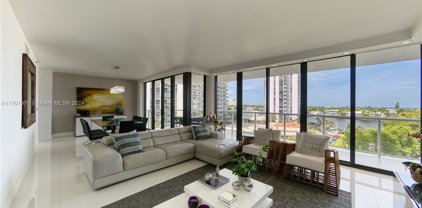 20281 E Country Club Dr Unit #402, Aventura