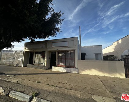 2813 W Florence Ave, Los Angeles